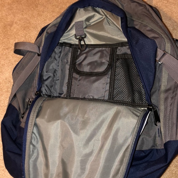 High Sierra Backpack - Picture 4 of 6